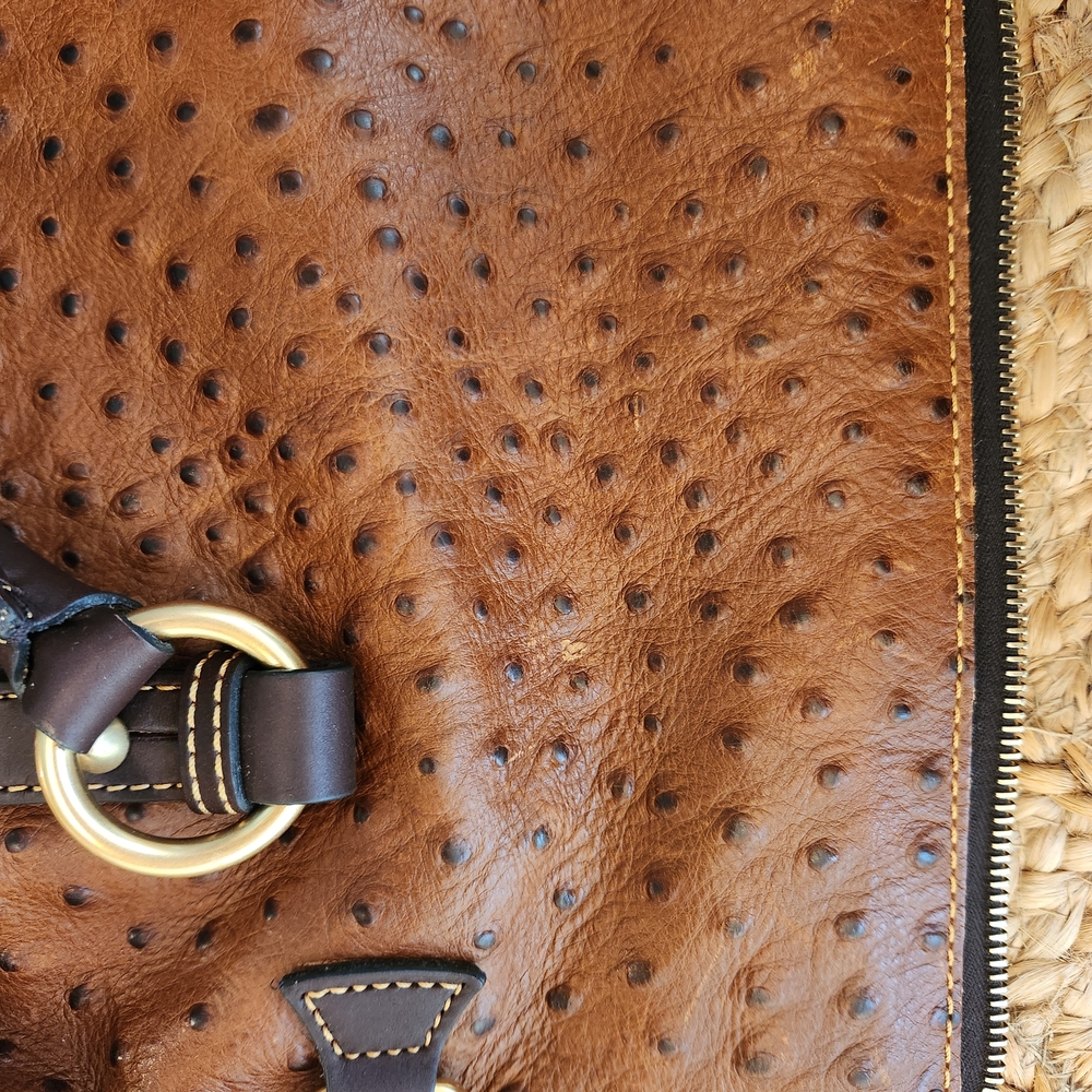 Dooney And Bourke Large Florentine Ostrich patterned leather bag. - Picture 11 of 11